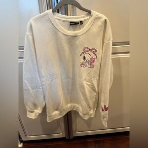 Peanuts Snoopy Cream Valentine’s Day Sweatshirt